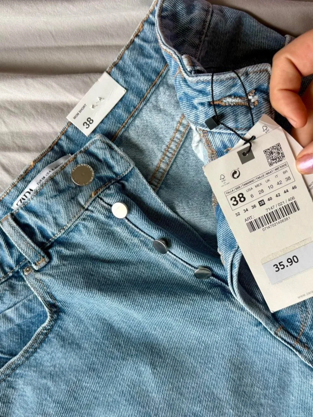 Womens Light Blue Denim Jean shorts -mom Fit